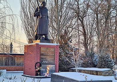Телевизор с вечным огнём у мемориала в Ростовской области