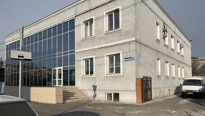 при попустительстве надзорных органов и Минздрава Тувы
руководитель Фонда Ховалыг арендует помещение у самой себя...